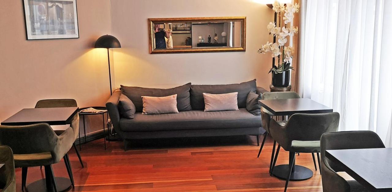 Hotel Hippodrome Paris Eksteriør bilde