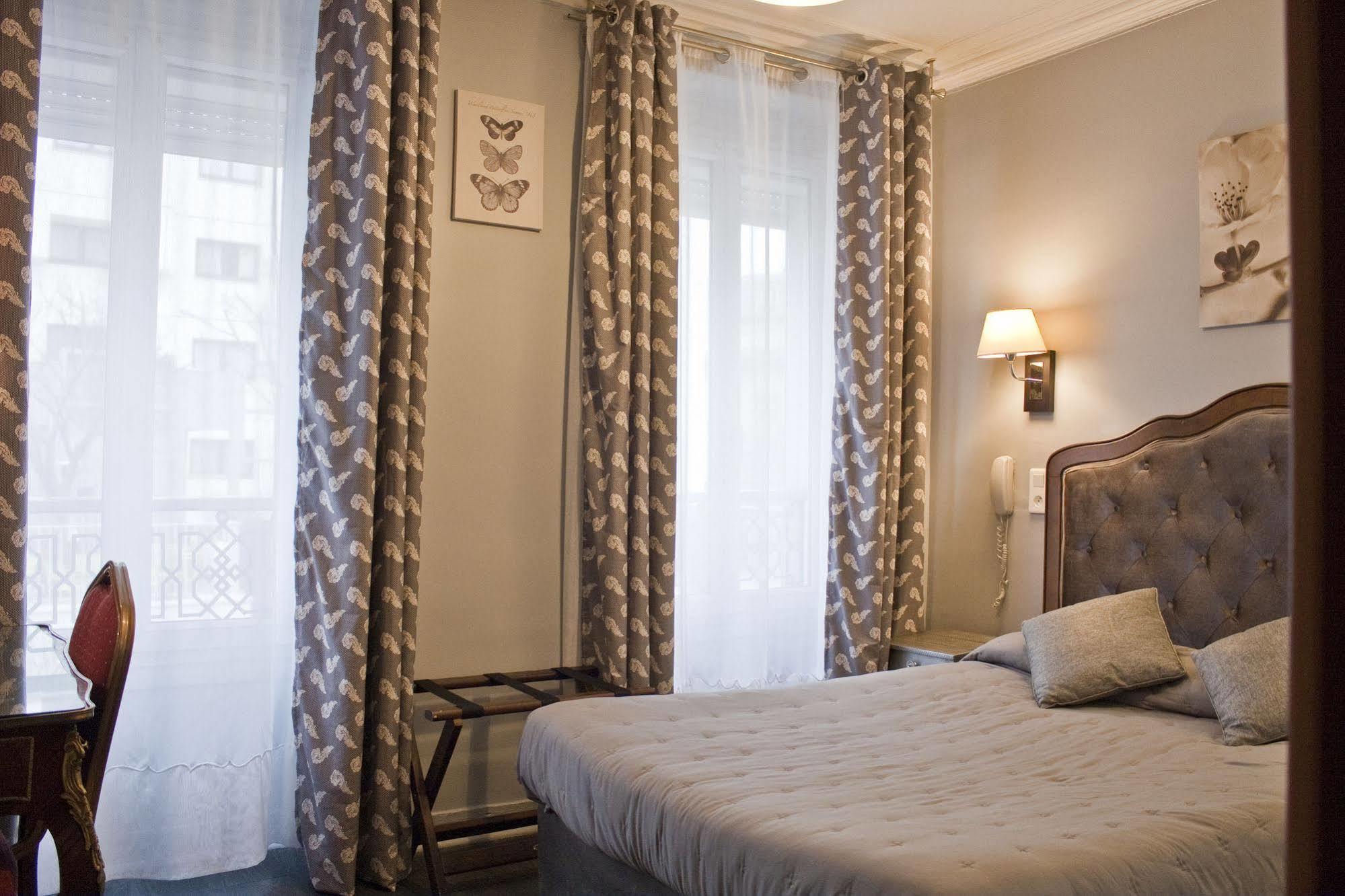 Hotel Hippodrome Paris Eksteriør bilde
